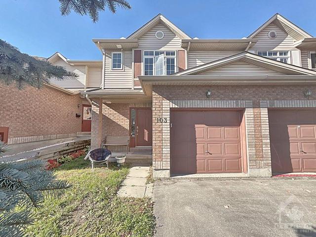 103 Lilibet Crescent, Townhouse with 3 bedrooms, 3 bathrooms and 3 parking in Ottawa ON | Card Image