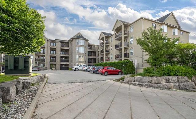 302 - 1421 Walkers Line, Townhouse with 2 bedrooms, 2 bathrooms and 1 parking in Burlington ON | Image 12
