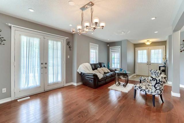 21 Solmar Ave S, House detached with 3 bedrooms, 4 bathrooms and 6 parking in Whitby ON | Image 37