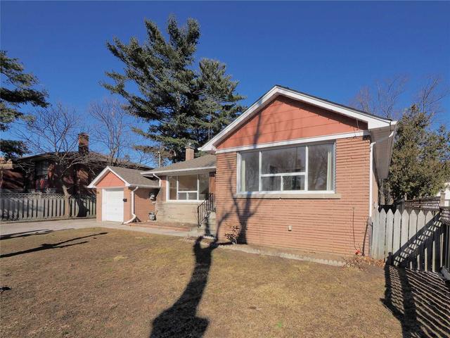 4380 Lawrence Ave E, House detached with 3 bedrooms, 2 bathrooms and 6 parking in Toronto ON | Image 19