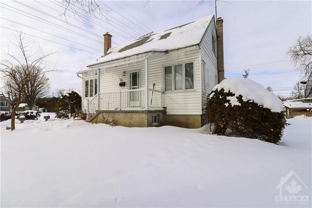 75 Granton Avenue, House detached with 3 bedrooms, 1 bathrooms and 3 parking in Ottawa ON | Image 1