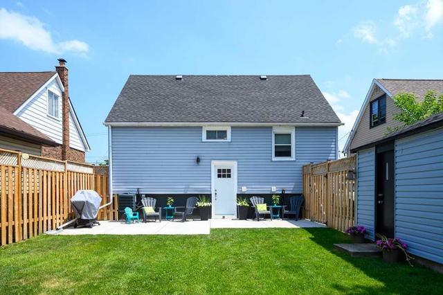 38 East 11th St, House detached with 3 bedrooms, 2 bathrooms and 3 parking in Hamilton ON | Image 18