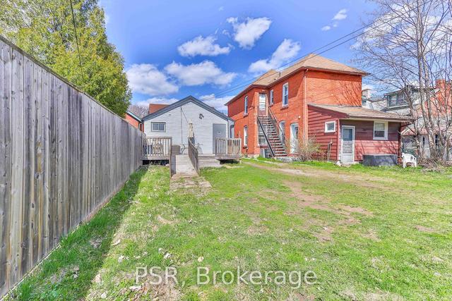 329 Main St W, House detached with 2 bedrooms, 1 bathrooms and 3 parking in Hamilton ON | Image 21