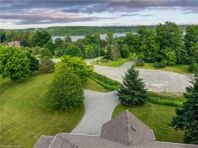 3932 Middle Woodland Drive, House detached with 4 bedrooms, 2 bathrooms and 14 parking in South Frontenac ON | Image 47