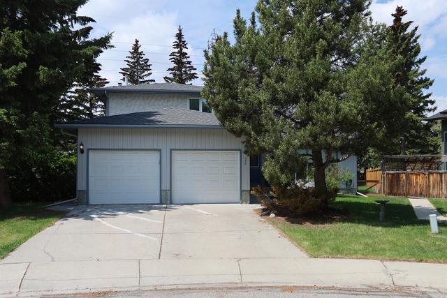 336 Valencia Place Nw, House detached with 5 bedrooms, 3 bathrooms and 4 parking in Calgary AB | Image 1