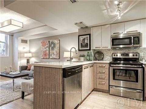 314 - 11 St Joseph St, Condo with 2 bedrooms, 2 bathrooms and 1 parking in Toronto ON | Image 14