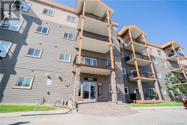 207, - 9221 Lakeland Drive, Condo with 2 bedrooms, 2 bathrooms and 3 parking in Grande Prairie AB | Card Image
