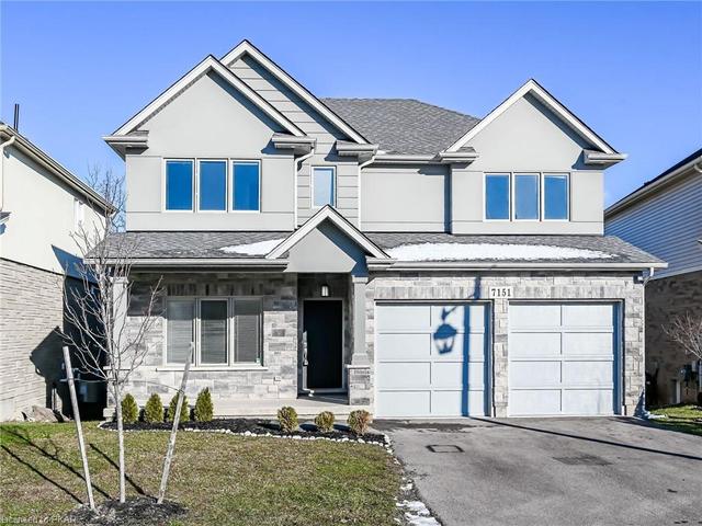 7151 Lionshead Avenue, House detached with 5 bedrooms, 3 bathrooms and 4 parking in Niagara Falls ON | Image 1