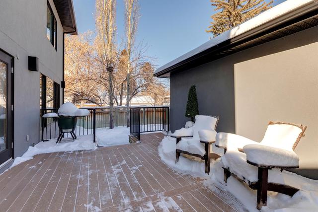 524 48 Avenue Sw, House detached with 5 bedrooms, 4 bathrooms and 2 parking in Calgary AB | Image 29