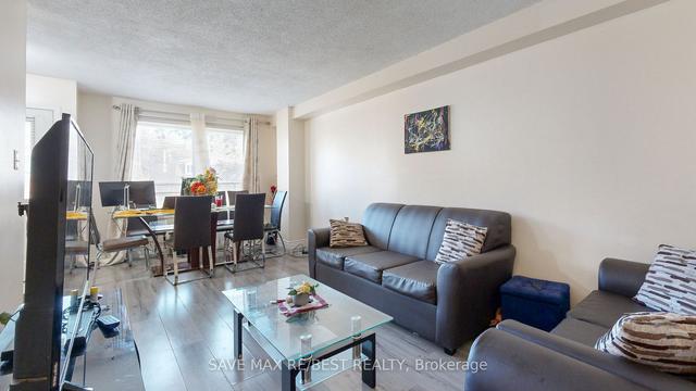 4 - 375 Pioneer Dr, Townhouse with 3 bedrooms, 3 bathrooms and 1 parking in Kitchener ON | Image 6