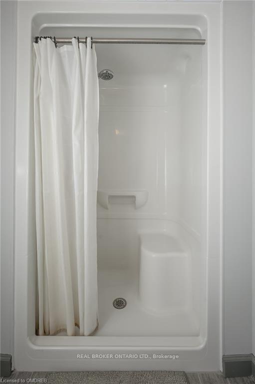 111 - 77 Leland St, Condo with 1 bedrooms, 1 bathrooms and 0 parking in Hamilton ON | Image 7