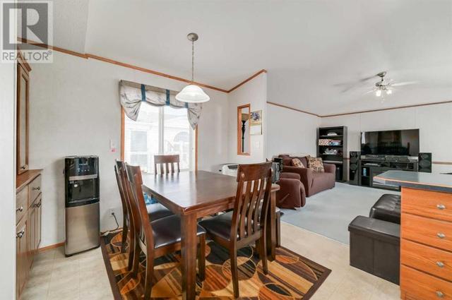 103 Glasgow Street, Home with 3 bedrooms, 2 bathrooms and 2 parking in Foothills County AB | Image 9