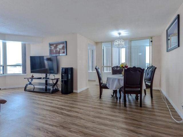 622 - 3 Greystone Walk Dr, Condo with 2 bedrooms, 2 bathrooms and 1 parking in Toronto ON | Image 1