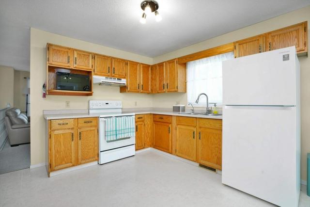 45 Rupert Crescent, House detached with 4 bedrooms, 2 bathrooms and 2 parking in Red Deer County AB | Image 10