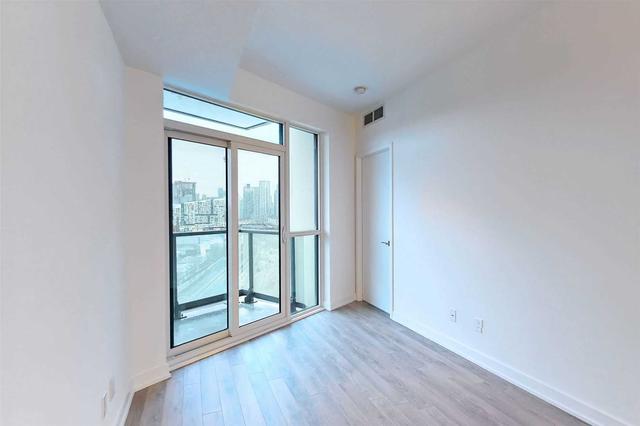910 - 50 Ordnance St, Condo with 1 bedrooms, 2 bathrooms and 0 parking in Toronto ON | Image 4
