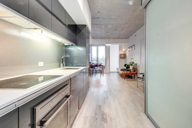 415 - 20 Gladstone Ave, Condo with 2 bedrooms, 1 bathrooms and 1 parking in Toronto ON | Image 2
