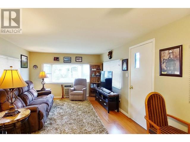 74 - 3745 Lakeshore Road, House other with 2 bedrooms, 1 bathrooms and 2 parking in Kelowna BC | Image 11