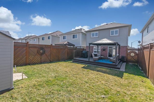 163 Courvier Cres, House detached with 3 bedrooms, 3 bathrooms and 3 parking in Clarington ON | Image 32
