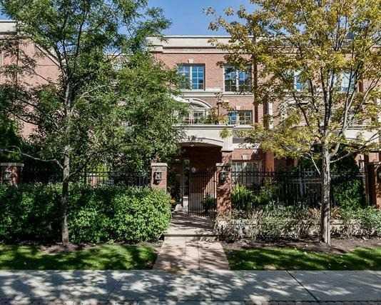 th6 - 21 Burkebrook Pl, Townhouse with 3 bedrooms, 3 bathrooms and 2 parking in Toronto ON | Image 1