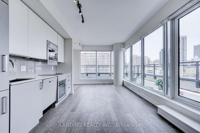 1105 - 17 Dundonald St, Condo with 1 bedrooms, 1 bathrooms and 1 parking in Toronto ON | Image 21