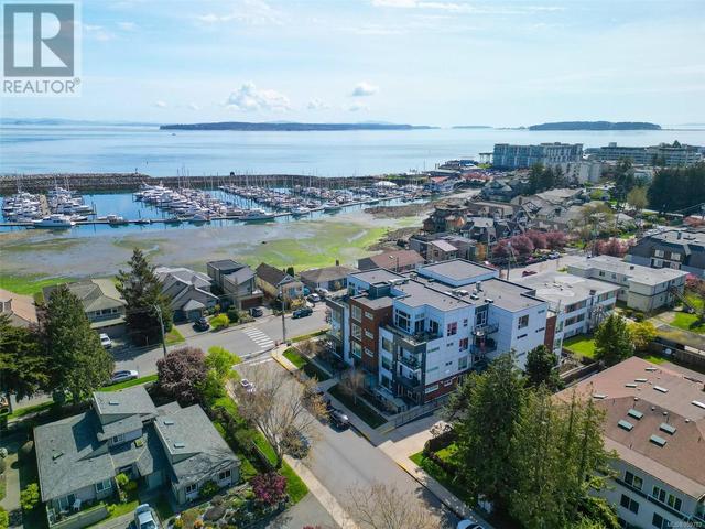 101 - 2447 Henry Ave, Condo with 1 bedrooms, 1 bathrooms and 1 parking in Sidney BC | Image 23