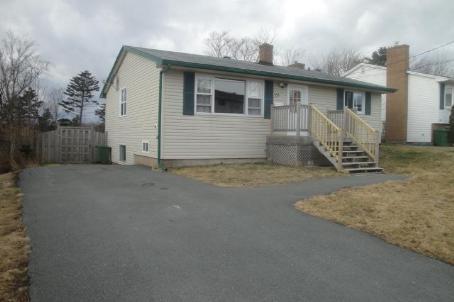 28 Tamerlane Crt, House detached with 4 bedrooms, 2 bathrooms and 4 parking in Halifax NS | Card Image