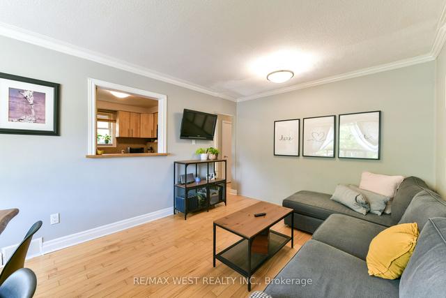 538 Queens Dr, House detached with 3 bedrooms, 2 bathrooms and 4 parking in Toronto ON | Image 35