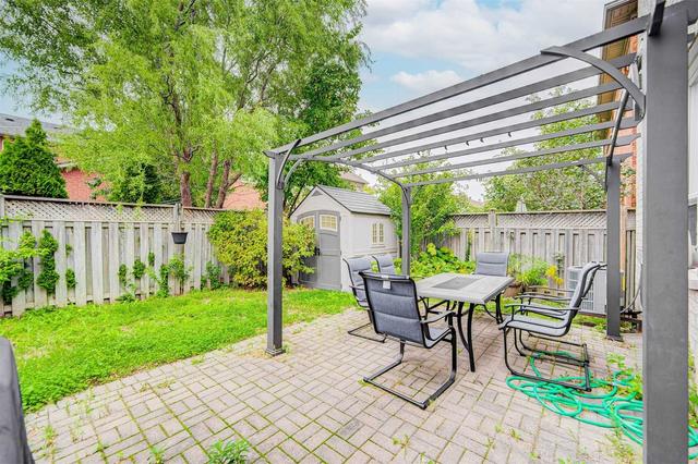 3243 Ridgeleigh Hts, House attached with 3 bedrooms, 4 bathrooms and 3 parking in Mississauga ON | Image 32