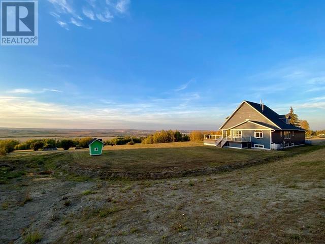 13033 221 Road, House detached with 4 bedrooms, 2 bathrooms and 2 parking in Peace River D BC | Image 4
