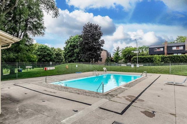 115w - 20 Fashion Roseway, Condo with 3 bedrooms, 2 bathrooms and 1 parking in Toronto ON | Image 8