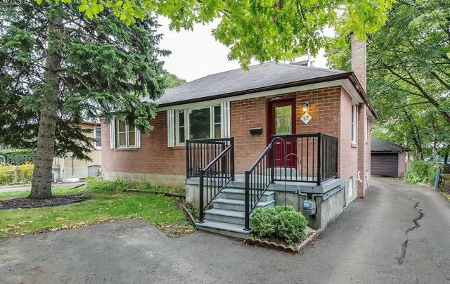 Upper - 27 Highland Park Blvd, House detached with 3 bedrooms, 1 bathrooms and 1 parking in Markham ON | Image 2