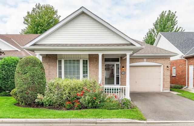 24 Beechlawn Blvd, Home with 2 bedrooms, 3 bathrooms and 3 parking in Guelph ON | Image 23