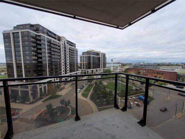 804 - 1060 Sheppard Ave W, Condo with 2 bedrooms, 2 bathrooms and 1 parking in Toronto ON | Image 10