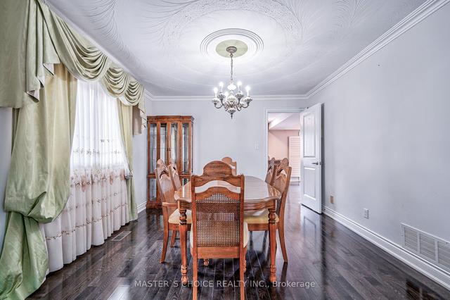 2636 Kennedy Rd, House detached with 4 bedrooms, 4 bathrooms and 10 parking in Toronto ON | Image 3