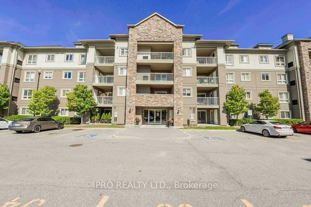 2212 - 6 Dayspring Circle Circ, Condo with 2 bedrooms, 2 bathrooms and 2 parking in Brampton ON | Image 1