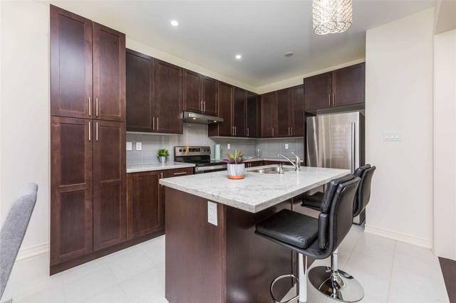 633 Brisdale Dr, House detached with 4 bedrooms, 3 bathrooms and 3 parking in Brampton ON | Image 8