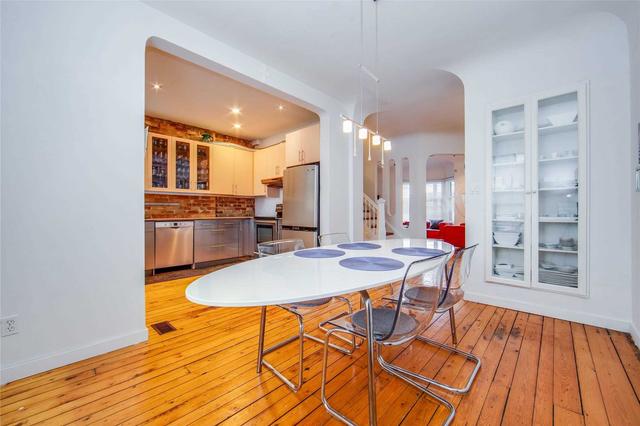 1547 Queen St W, House semidetached with 5 bedrooms, 2 bathrooms and 0 parking in Toronto ON | Image 5