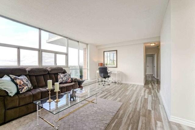 1204 - 2645 Kipling Ave, Condo with 2 bedrooms, 2 bathrooms and 1 parking in Toronto ON | Image 2