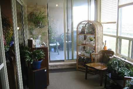 1505 - 400 Webb Dr, Condo with 2 bedrooms, 2 bathrooms and 1 parking in Mississauga ON | Image 7
