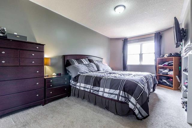 44 Brisbane Crt, Townhouse with 3 bedrooms, 2 bathrooms and 1 parking in Brampton ON | Image 9
