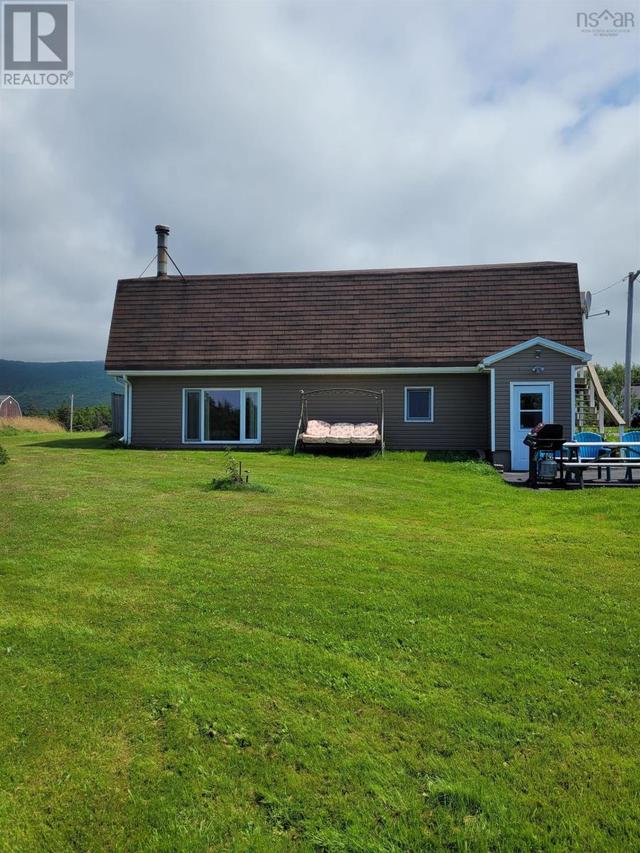 12731 Cabot Trail, House detached with 3 bedrooms, 1 bathrooms and null parking in Inverness, Subd. A NS | Image 11