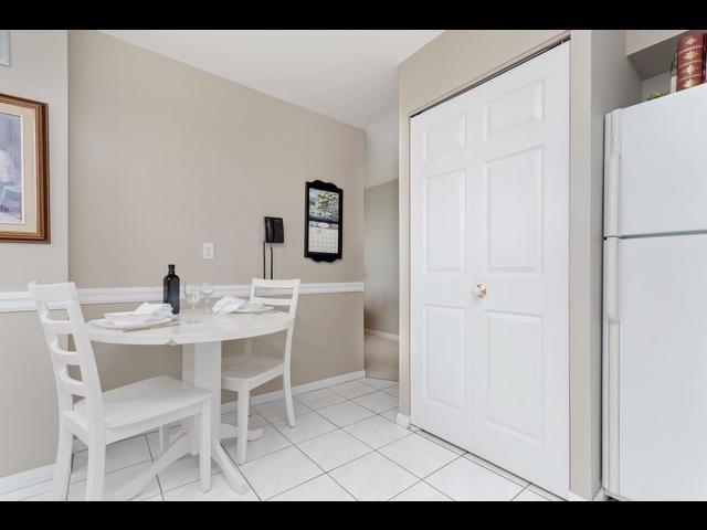 1001 - 10 Laurelcrest St, Condo with 2 bedrooms, 2 bathrooms and 2 parking in Brampton ON | Image 7