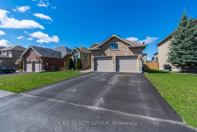 24 Hampton Ridge Dr, House detached with 3 bedrooms, 3 bathrooms and 6 parking in Belleville ON | Image 23