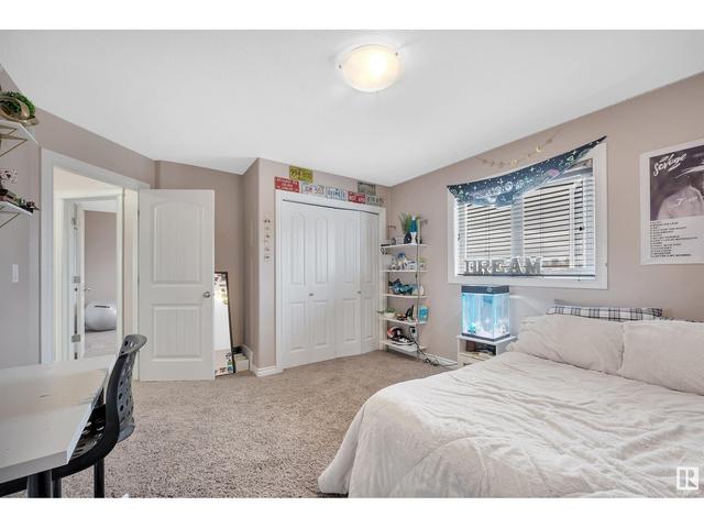 3817 52 St, House detached with 3 bedrooms, 3 bathrooms and null parking in Gibbons AB | Image 32