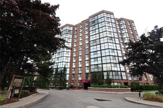 802 - 2091 Hurontario Street, House attached with 3 bedrooms, 2 bathrooms and null parking in Mississauga ON | Image 31