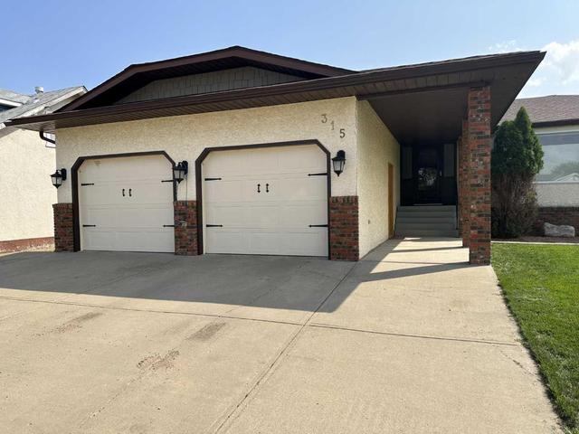 315 5 Avenue W, House detached with 6 bedrooms, 3 bathrooms and 5 parking in Hanna AB | Image 7