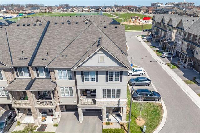 3101 Cornell Common, House attached with 3 bedrooms, 2 bathrooms and 2 parking in Oakville ON | Image 1