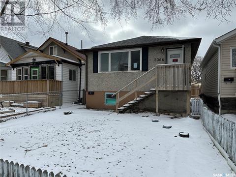 2066 Toronto Street, House detached with 4 bedrooms, 2 bathrooms and null parking in Regina SK | Card Image