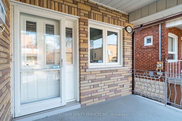 132 Kirknewton Rd, House detached with 3 bedrooms, 2 bathrooms and 2 parking in Toronto ON | Image 23