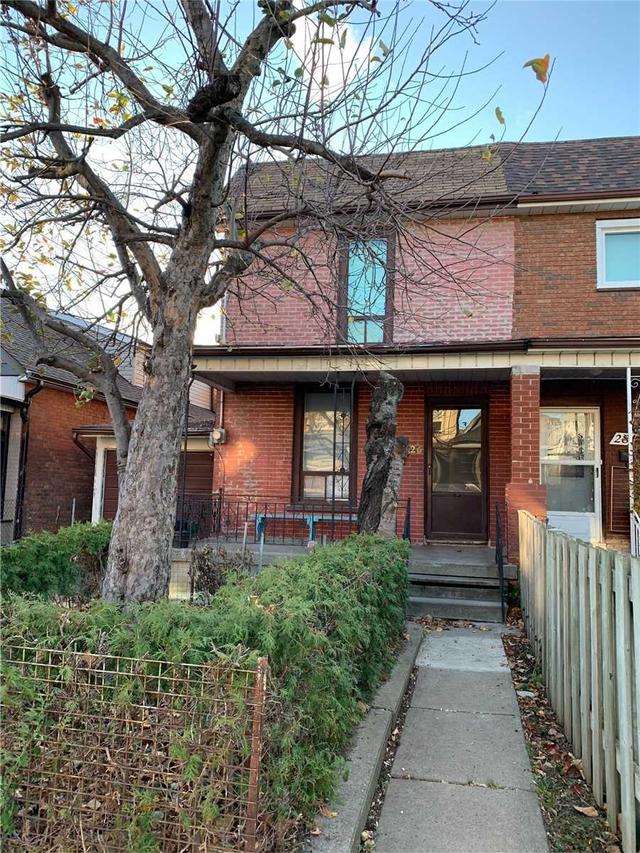 26 Gilbert Ave, House semidetached with 2 bedrooms, 2 bathrooms and 2 parking in Toronto ON | Image 1